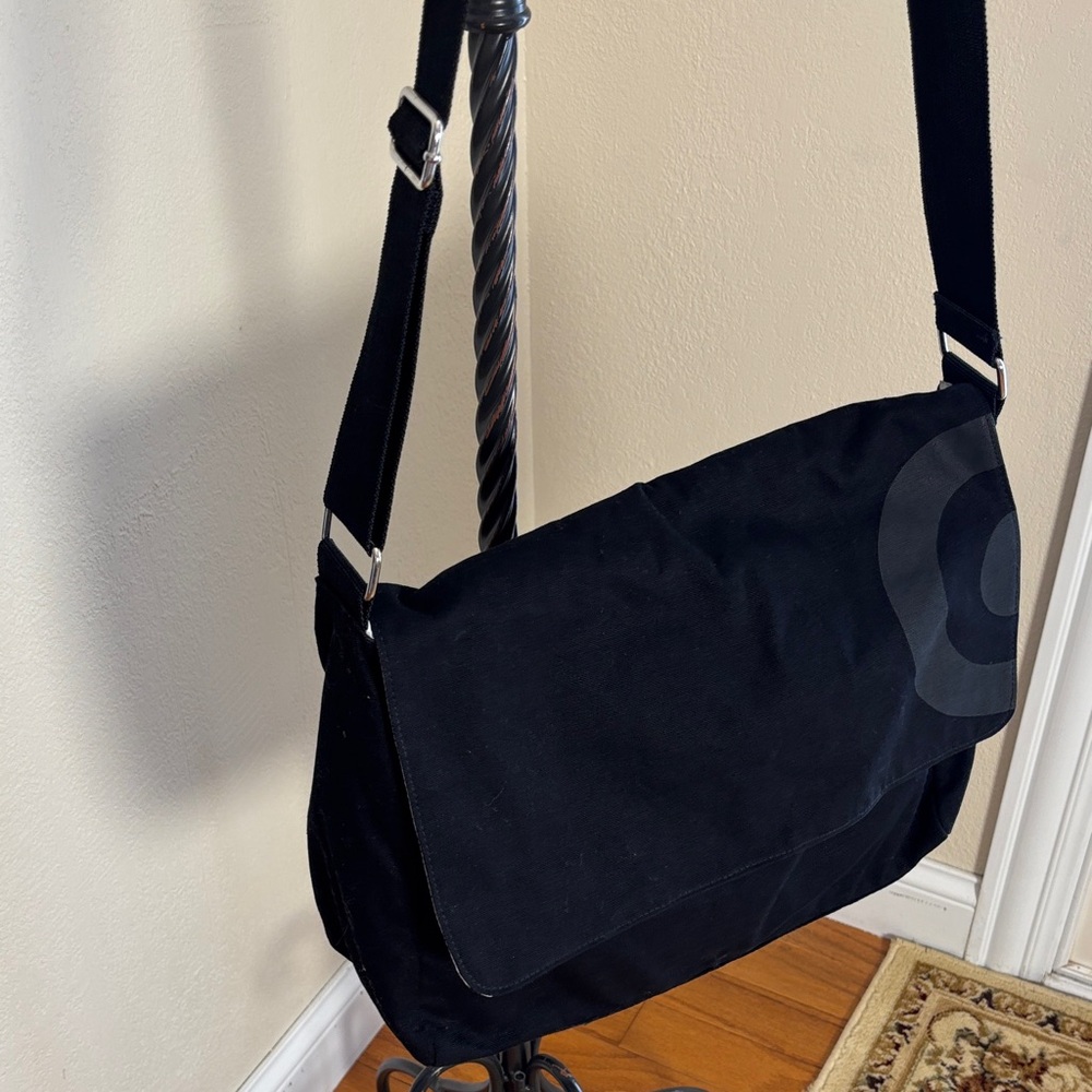 Smart Black Shoulder Bag - Picture 2 of 8